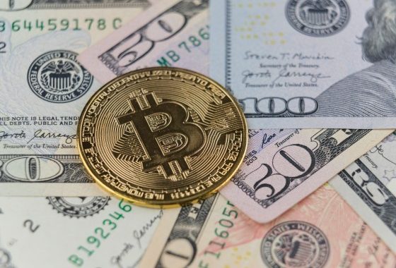 Bitcoin Price Drops With Fed Rate Cuts On The Horizon: Calm Before The Storm?