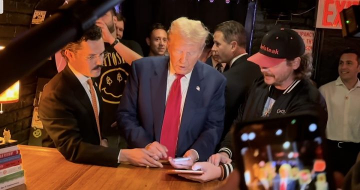 Donald Trump Makes Historic Bitcoin Payment At PubKey