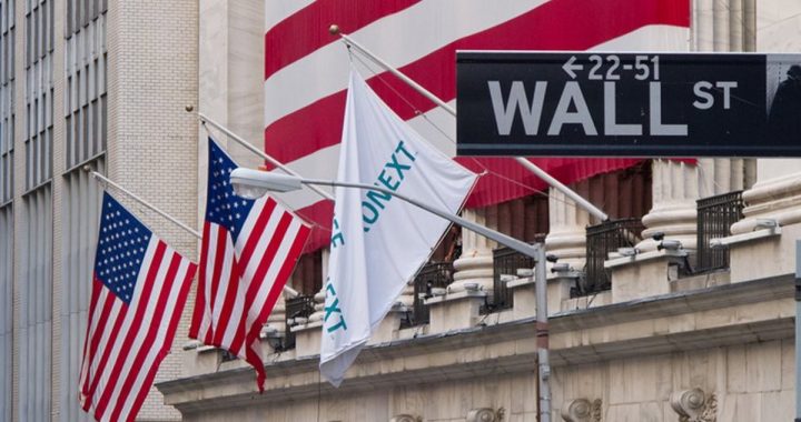 Bitwise CIO Says ‘Most Powerful People in Finance’ Are Buying Bitcoin And Crypto