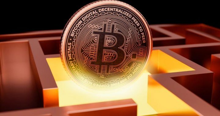 Bitcoin Shows Mixed Signals Amid Consolidation: Is a Reversal Coming Soon?