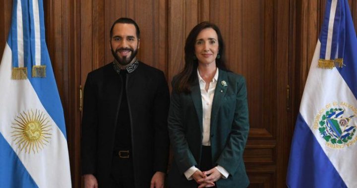 Bukele Advises Argentine Vice President on Bitcoin and Volcano Bonds