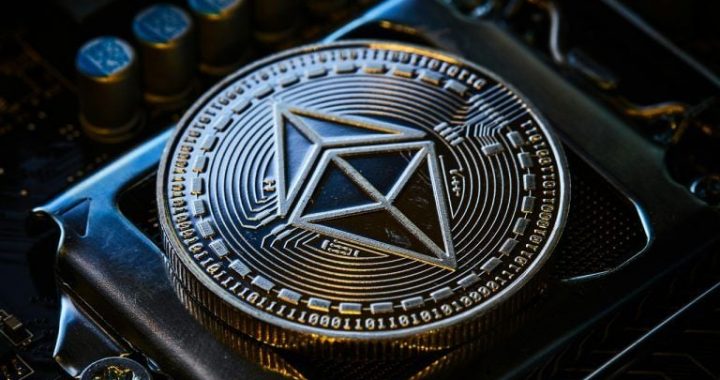 Ether Exodus: Liquid Staking Platforms Lose 230,000 ETH in 33 Days