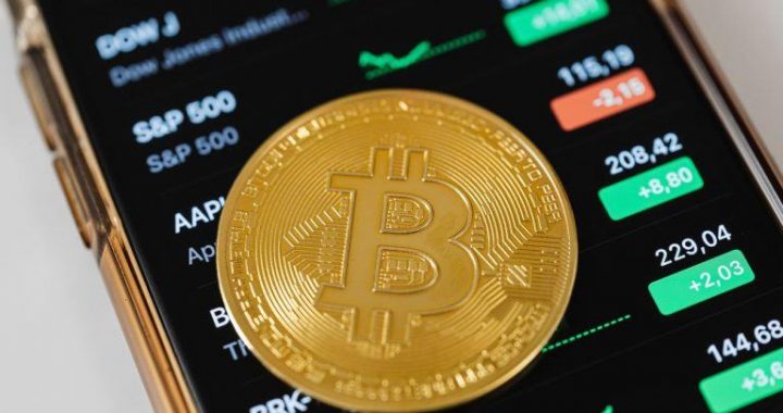 Bitcoin Technical Analysis: Consolidation Phase Precedes Next Big Move