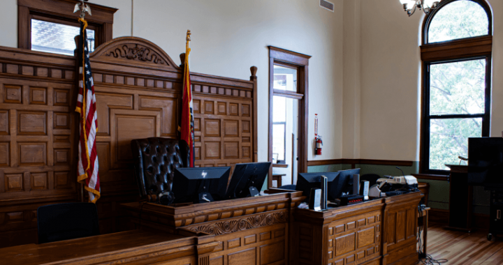 Coinbase Opposes $1 Billion Lawsuit Over WBTC Delisting by Bit Global