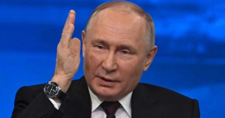 Putin Declares Bitcoin Unstoppable Amid Dollar’s Waning Global Grip