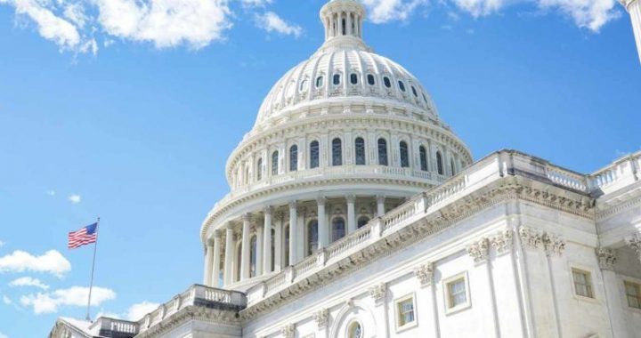End of Crypto Crackdowns? Lawmaker Says ‘Regulation by Enforcement Is Over’
