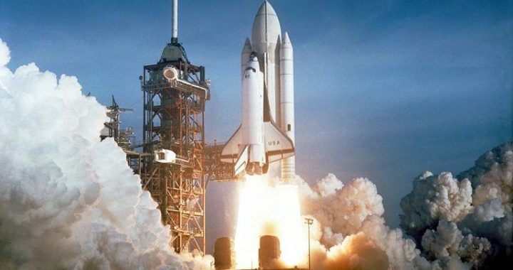 US vs. China: Trump’s Aide Predicts New Bitcoin Space Race
