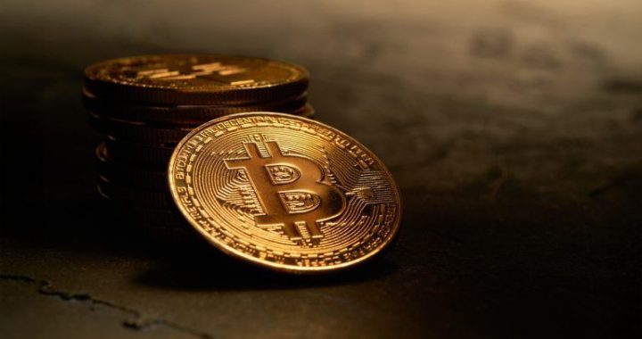 Bitcoin’s Sharp Descent Sparks $132M in Liquidations Amid Market Volatility