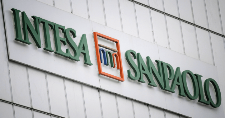 Intesa Sanpaolo: Italy’s Largest Bank Makes History With Bitcoin Settlement