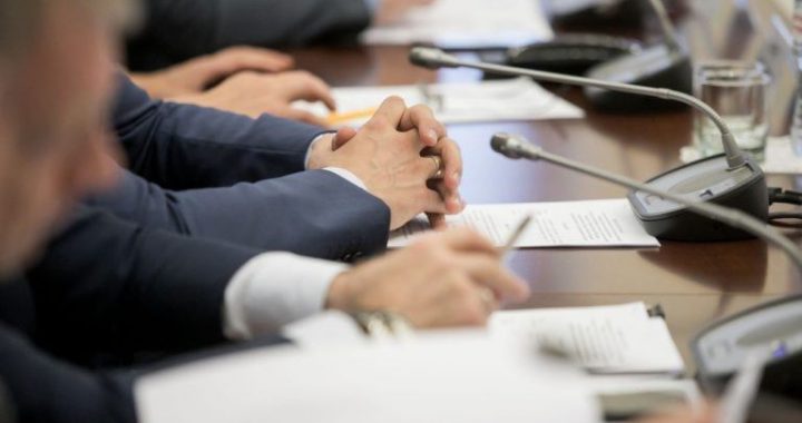 Congress Panel Probes Crypto Debanking Amid Industry Uproar