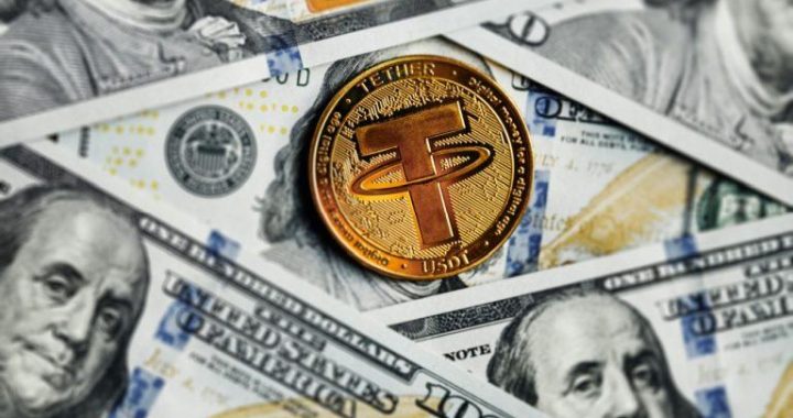 VC Chamath Palihapitiya Predicts Stablecoin Adoption Will Challenge Visa’s and Mastercard’s Duopoly in 2025