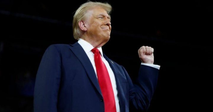 Trump May Be Considering SOL, XRP, and USDC Alongside Bitcoin for an ‘America First’ Strategic Reserve