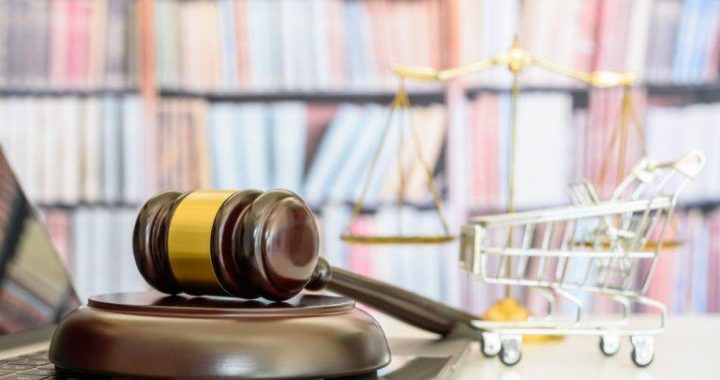 Consumer Advocacy Group Asks DOJ to Investigate Trump’s ‘Money for Nothing’ Memecoin Sale