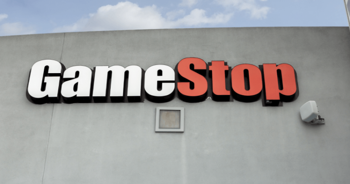 Bitcoin as Treasury Asset: Strive’s CEO Urges Gamestop to Diversify Cash Holdings