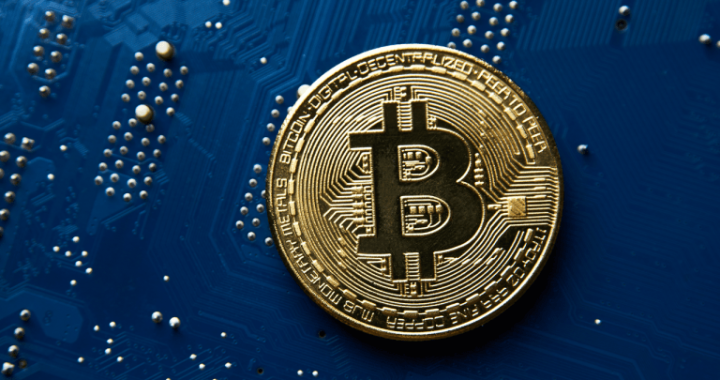 Bitcoin’s Hashrate Holds Steady Near Record Highs as Network Prepares for Difficulty Adjustment