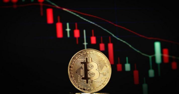 Bitcoin Hovers Near $98K Amid Market Volatility and Rising Dominance