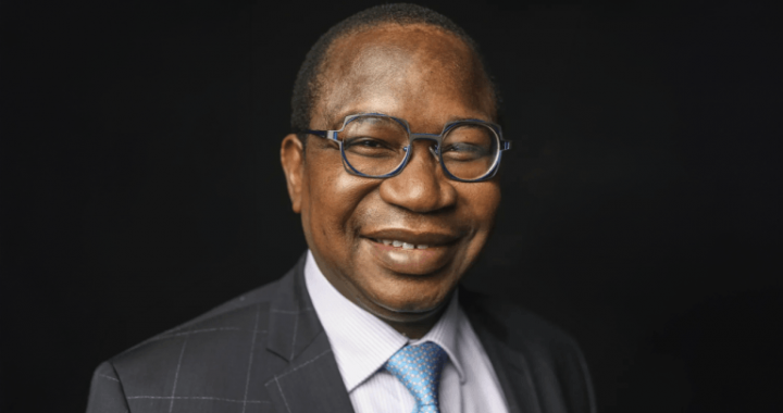 Zimbabwe Not Ready to De-Dollarize, Says Finance Minister