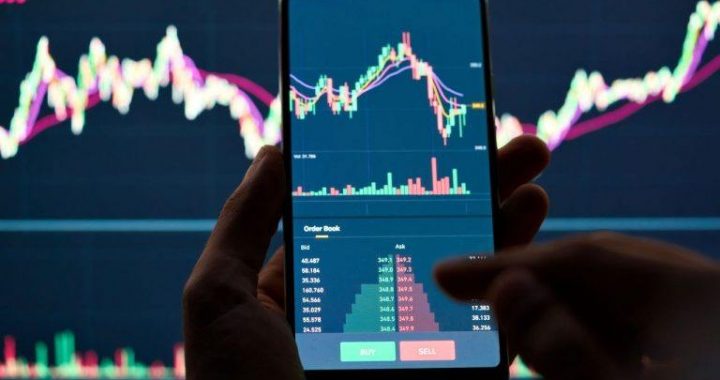 Bitcoin Languishes Above $80K After Slumping to 4-Month Low Overnight