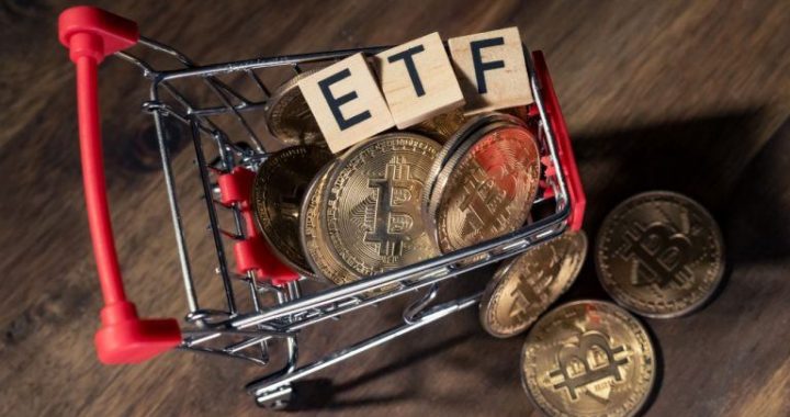 ETF Weekly Recap: Four Consecutive Weeks of Outflows for Bitcoin ETFs With Another $799M Exit