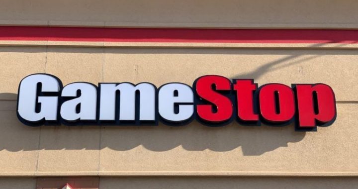 Gamestop Unleashes Bitcoin Strategy—Can $4.8B Make GME a Crypto Titan?