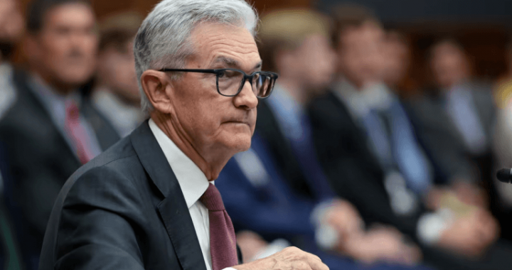 Fed Pauses Rate Hikes, Cuts Treasury Redemption Cap as Tariff Effects Loom