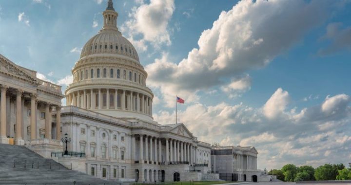 Senate Committee Advances 2 Major Bills to Overhaul Stablecoins and Banking