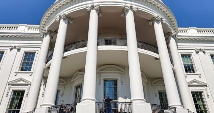 White House Crypto Czar Hails ‘Big Win for Crypto’ as Regulators Scrap Debanking Tactic