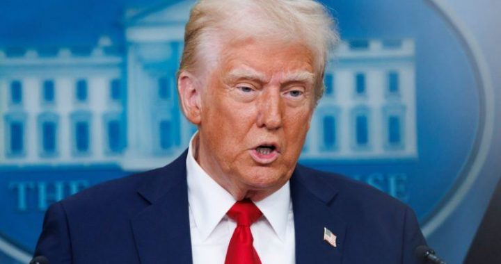 White House: US Lost $17B Dumping Bitcoin—Trump Vows to Never Sell