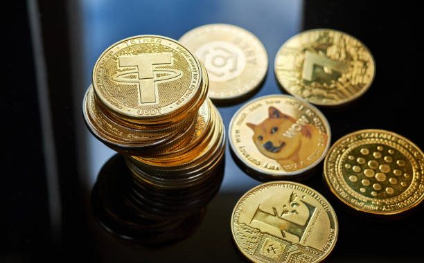 Is It Time For Altcoin Season? Bitcoin Dominance Rises To Major Rejection Zone