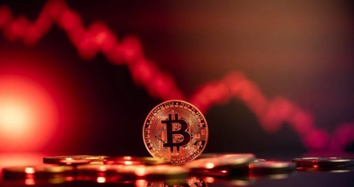 Bitcoin ETFs Slip Back Into Outflow Trend With $100 Million Exit