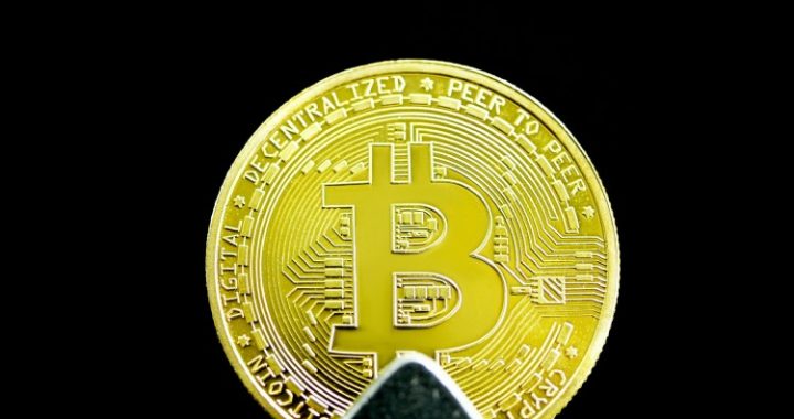 Bitcoin Surpasses Realized Price Of Recent Buyers — Rally Incoming Or Double Top?