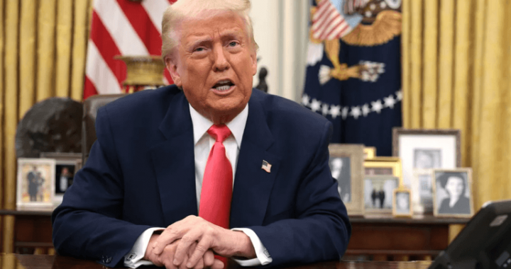 Over 1,300 Economists Condemn Trump’s Tariffs as Economic Folly