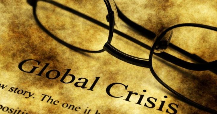 Ray Dalio Warns of a Once-in-a-Lifetime Global Meltdown Masked by Tariff Distraction