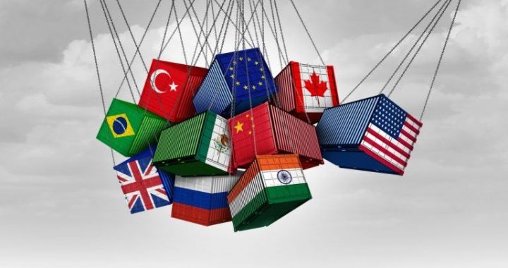 Wall Street Bleeds, US Banks Cleared for Crypto, and More — Week in Review