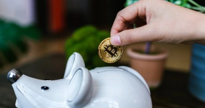 Buy Bitcoin, Ditch The Banks Before It’s Too Late—Kiyosaki