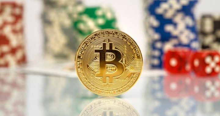 Bitcoin ETF Streak Ends With $359 Million Outflow as Ether ETFs Keep Momentum