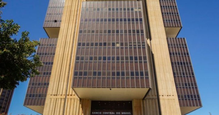 Crypto Exchanges Oppose Brazil’s Stablecoin Self-Custody Ban