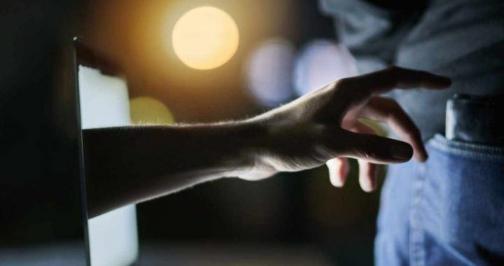 Crypto Scams Soar in Nebraska as Romance Ruses Drain Savings