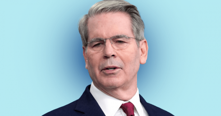 Bessent: Biden ‘Starved’ Crypto—Trump’s Plan Could Flood Treasuries With Trillions