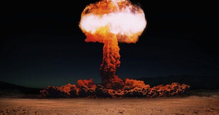 Warren Buffett Estimates That Trump’s Trade Policies Could Lead to Nuclear Confrontation