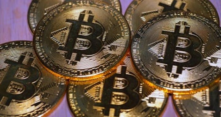 Bitcoin Closes Daily Price Below 50MA – Final Bearish Signal?