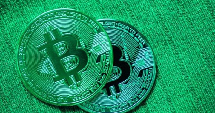 Bitcoin ETFs Extend Inflow Streak With $589 Million Inflow as Ether ETFs Add $71 Million