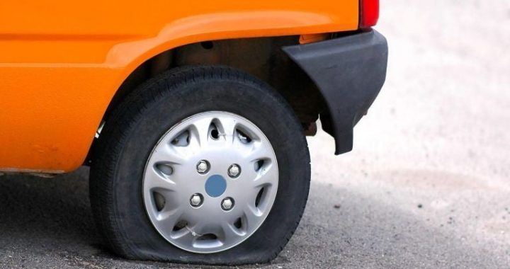 Bitcoin Still Flat Even as Whales Stack and Stocks Rally