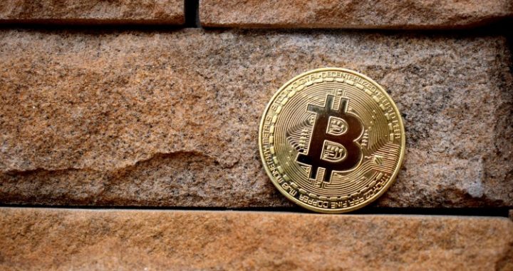 Bitcoin Signals Strength As Long-Term Holder Realized Cap Surges Past $20 Billion – Details