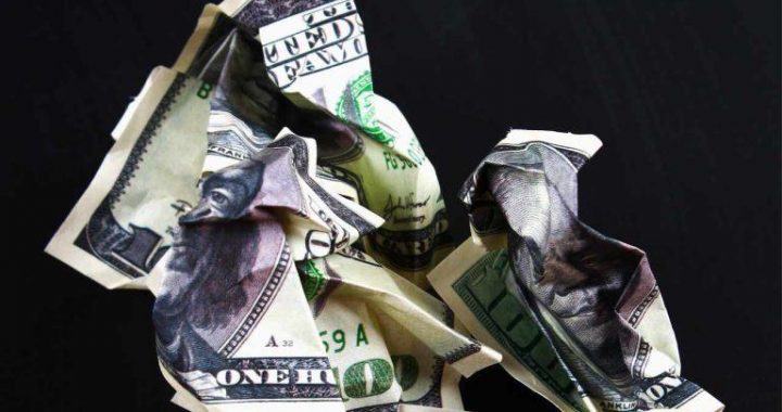 US Dollar Faces Test as Economist Sees Yuan, Rupee, Ruble Rising