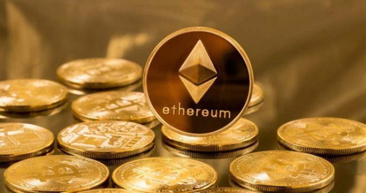 Ether ETFs Push Green Streak to 14 Days as Outflows Return to Bitcoin ETFs
