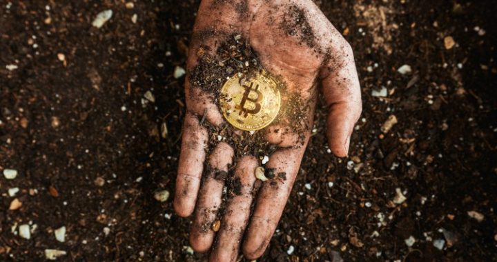 Bitcoin Active Addresses At 2020 Level — What’s Happening?