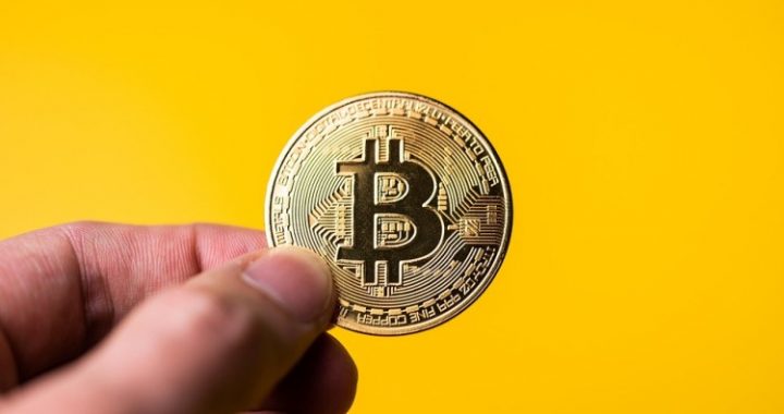 Last Crash Before The Surge: Why Bitcoin Is Set To Drop Below $107,000