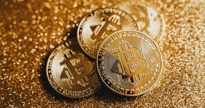 Bitcoin Won’t Save You—Peter Schiff Says Gold Will Win As Trump Wrecks The Dollar