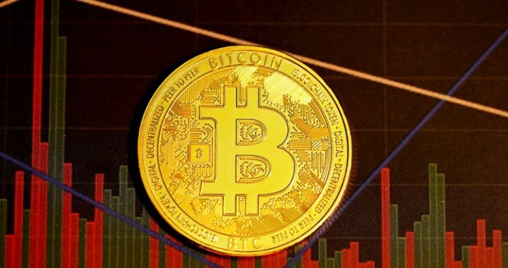 Bitcoin Exchange Inflows Spike After $123,000 Peak – Signs Of Short-Term Cooling?